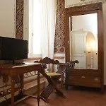 Antica Residenza Cicogna 3* سيينا