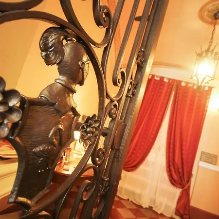 فندق مبيت وإفطار Antica Residenza Cicogna