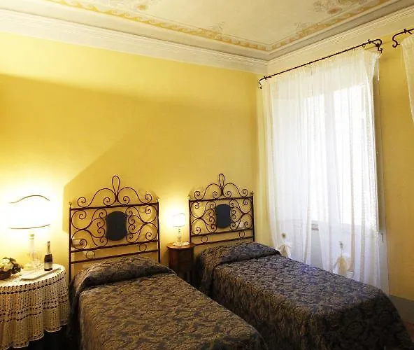 Antica Residenza Cicogna 3* Сиена