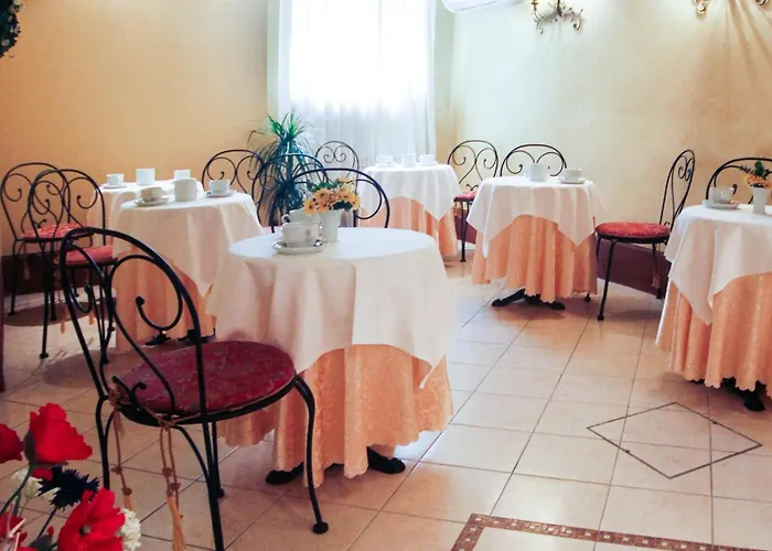 Antica Residenza Cicogna Сиена